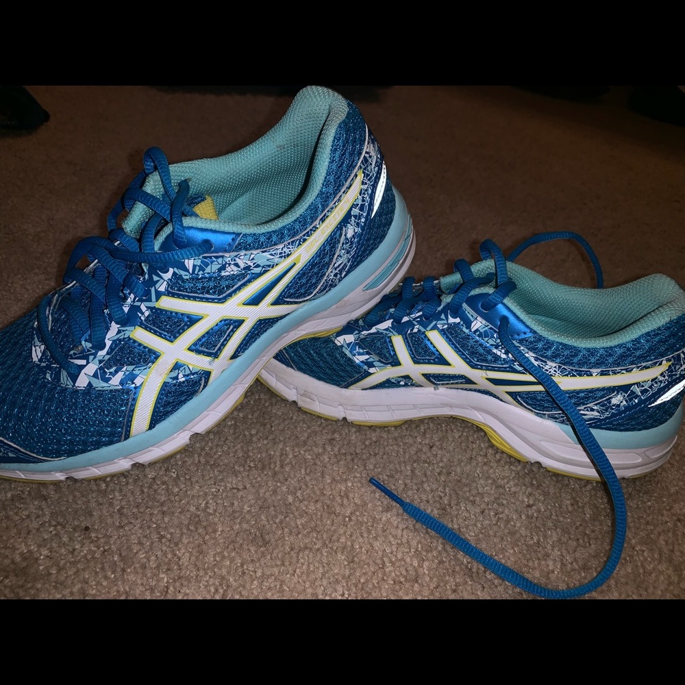 Women’s ASICS